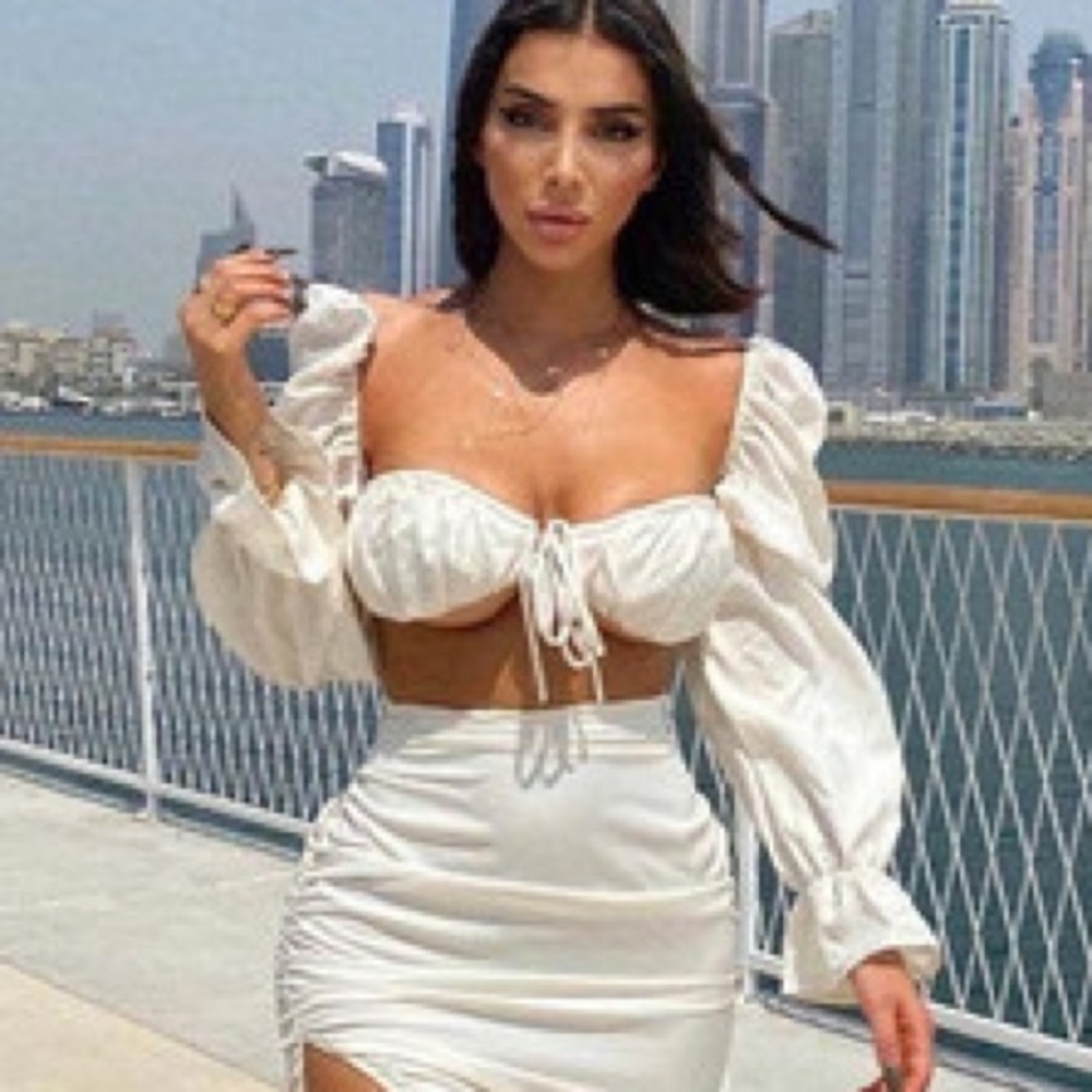 Cream Woven Cinched Puff Long Sleeve Tie Front Bralet